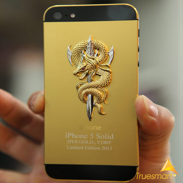 Iphone 5s Mạ Vàng Gắn Rắn Hổ Chúa Đúc Vàng Nguyên Khối